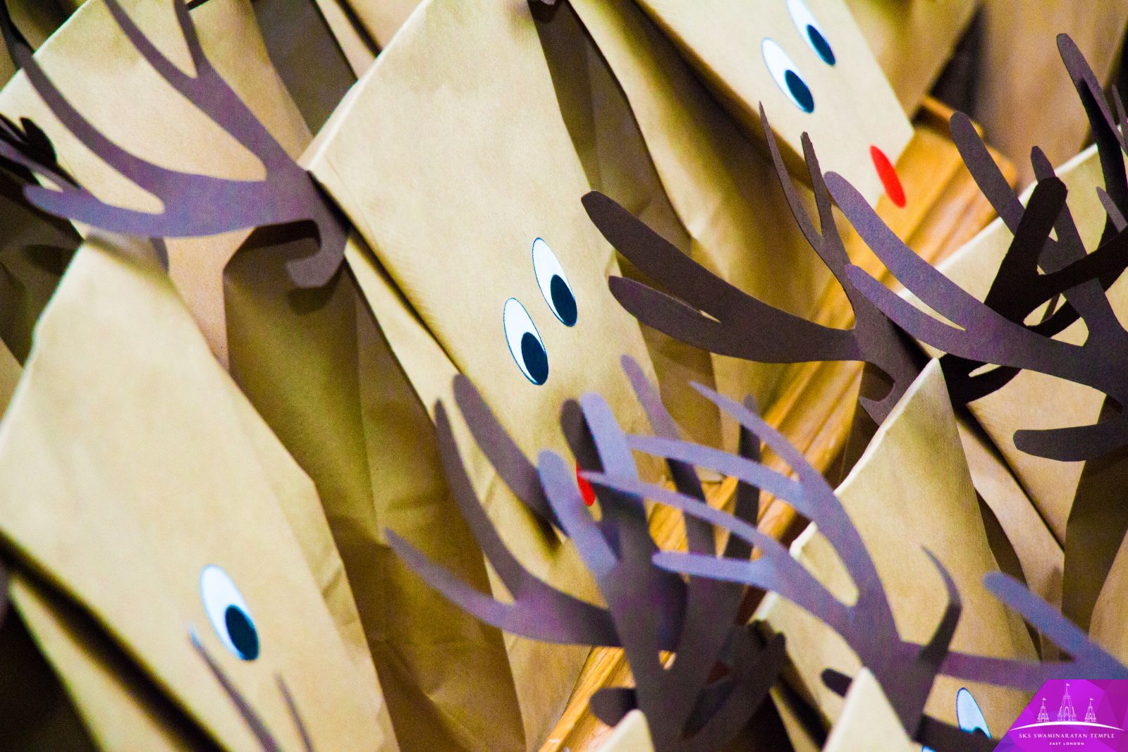 ©1987-2017 SKS Swaminarayan Temple East London